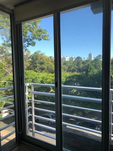 Amplio Y Lindo Apartamento En Alquiler, En Zona Parque Rodó!