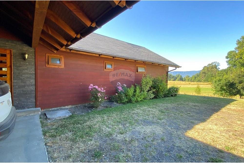 Venta Casa En Parcela, En Los Riscos Pucón