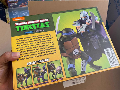 Neca Teenage Mutant Ninja Turtles Leonardo Vs Sredder (Usado)