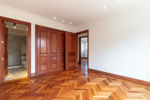 Apartamento En Arriendo/venta En Santa Barbara Alta. Cod V14356