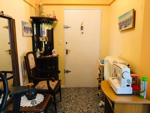 Imagen 3 de 8 de Departamento 2 Ambientes Con Cochera