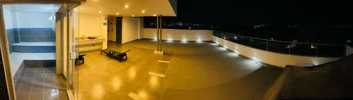 Vive Con Estilo En Este Espectacular Duplex De Ciudad Jardin