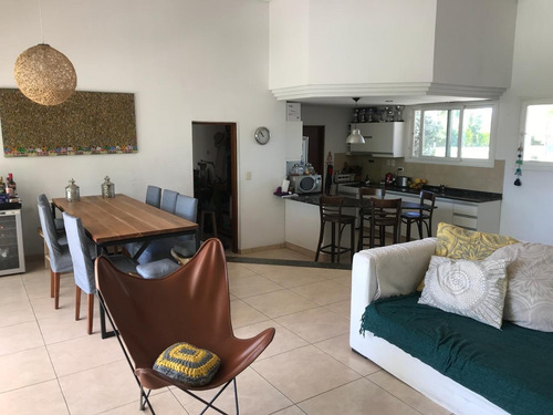 Funes. Venta. Funes Hills Cadaques. 3 Dormitorios. Suite. Piscina. Bv. Principal. 1 Planta.