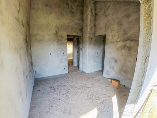 Imagem 10 de 20 de Sobrado No Bairro Tribess, Casa 05, Com 03 Dormitórios, Sendo 1 Suíte, Banheiro Social, Cozinha, Sala De Estar E Jantar, Lavabo, Área De Serviço, 02 Vagas De Garagem, Churrasqueira, Laje, Com Área Co