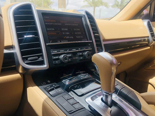 Porsche Cayenne V8