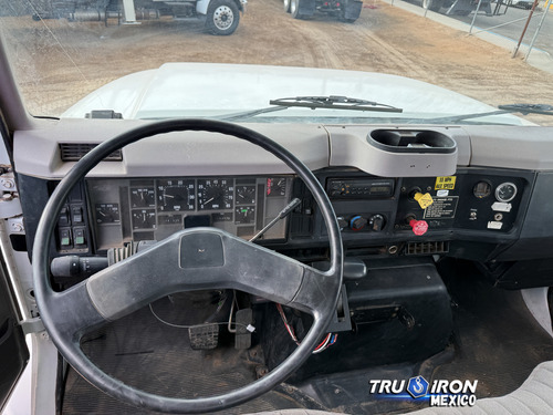 Grua Barrena 1999 International 4700 Con Terex De 11.72 Ton