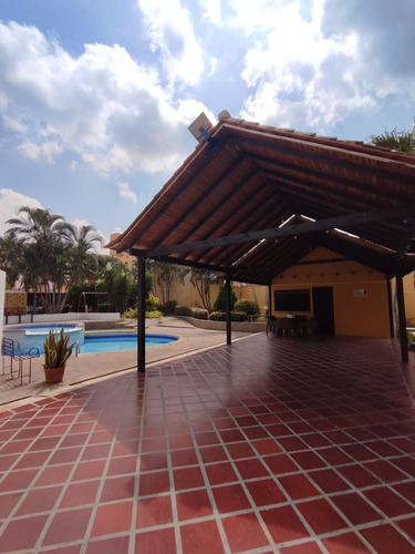 Townhouse En Venta En Naguanagua, Tazajal, Resd Monte Alegre I . 140mts,3hab,planta Electrica 100% Y Mas.. Ag / Yafa