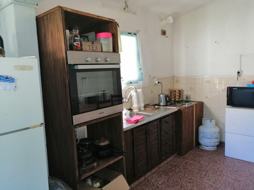 Reservada - Sitio Vende - Casa De Tres Dormitorios