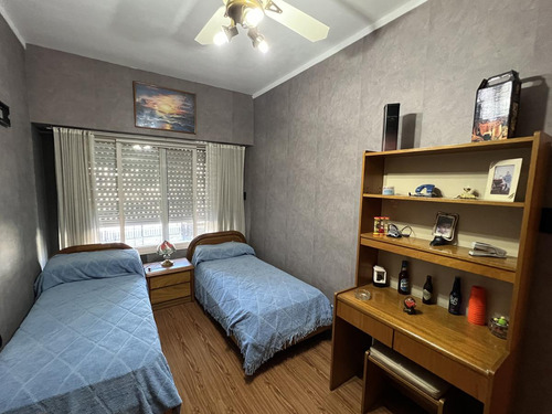 Amplia Casa Jardin Y Cochera En Venta En Wilde Apto Credito