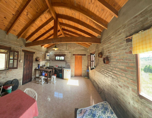 Cabaña Con 1 Hectárea Y Media En Yacanto!!