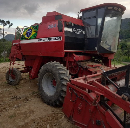 Colheitadeira Massey Ferguson 3640 Ano 1990