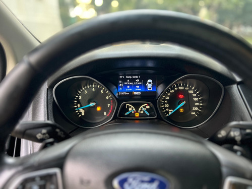 Ford Focus 2.0 SE PLUS 16V FLEX 4P POWERSHIFT