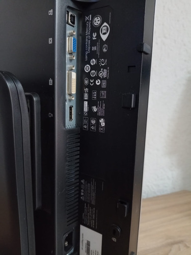Monitor Hp 22 Clase B Detalles Giratorio Ajuste De Altura Plata (Reacondicionado)
