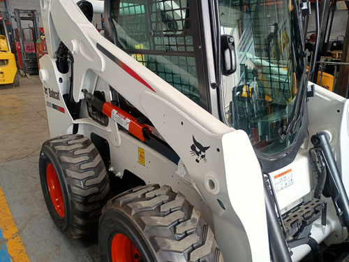 Minicargador Bobcat Seminuevo, Importado, Con Cabina, Usado