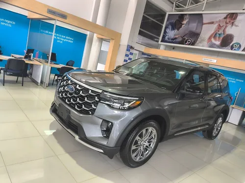 Ford Explorer Platinum 2025
