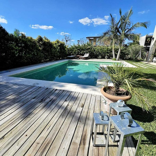 Casa En Venta Ubicado En Barbarita, General Pacheco, Tigre