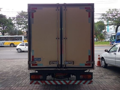 Imagem 5 de 12 de Hyundai Hr 2.5 Bau Refrigerado 2015/2016 Branca