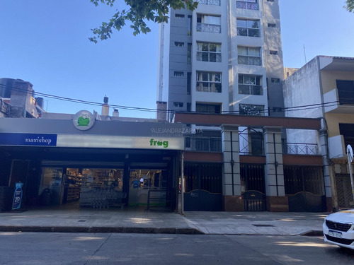 Venta Garage Fijo En Edificio Avda Rivera Y Mac Eachen Pocitos