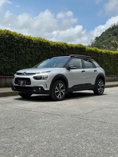 Citroën C4 Cactus 1.6 Shine Turbo Aut