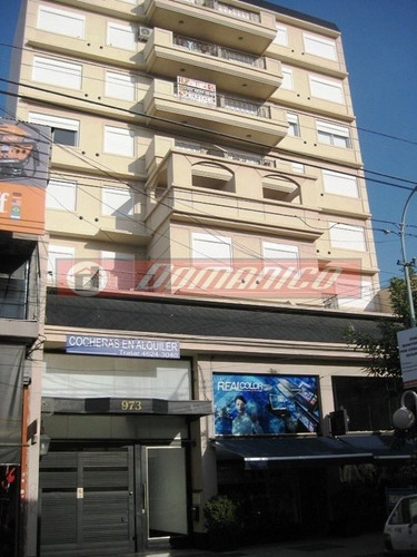 Departamento En Venta En Castelar