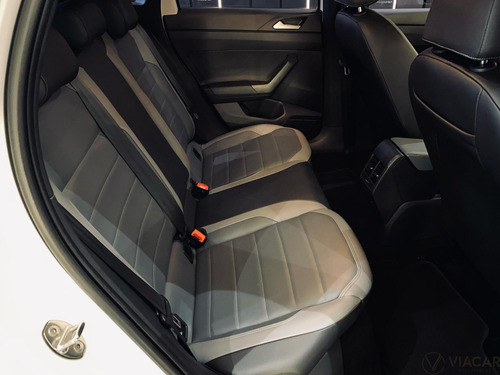 Volkswagen Nivus Highline 1.0 200 TSI Flex Aut.
