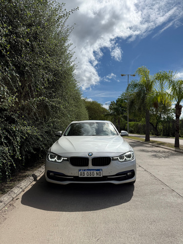 BMW Serie 3 3.0 330i Sedan Sport Line 252cv
