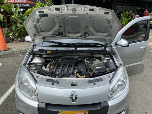 Renault Sandero 1.6 Dynamique Automatico