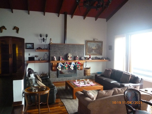 Casa En Venta De 2 Dorm. En Lo Barnechea