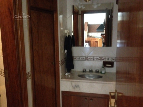 Imperdible Oportunidad Zona Pompeya. Excelente Chalet 6 Ambientes.. 665777