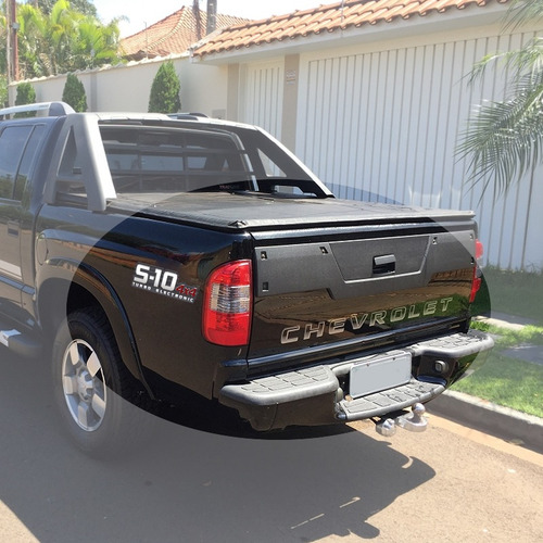 Imagem 3 de 7 de Kit Adesivos Faixas S10 Executive 4x4 Preta Turbo Eletronic