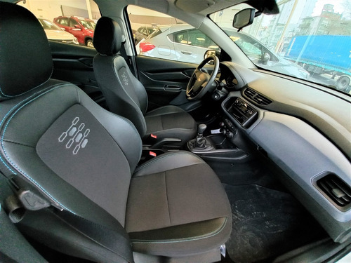 Imagen 5 de 25 de Chevrolet Onix Plus Joy 1.4 Mt 2023 0 Km Stfr