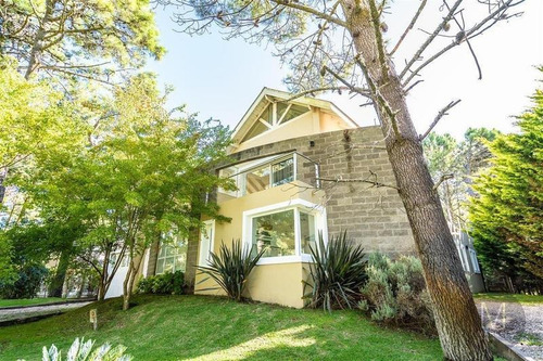Imagen 3 de 30 de Casa En Venta - 6 Ambientes - Barrio Privado - La Herradura - Pinamar