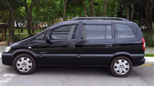 Chevrolet Zafira, 5 Portas, 7 Lugares, Automática 2.0 Flex