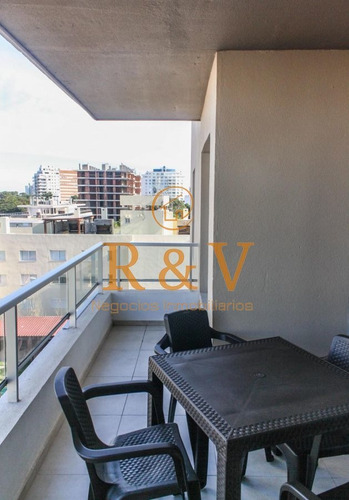 Imagen 4 de 30 de Moderno Apartamento De 2 Dormitorios A Metros Del Mar!