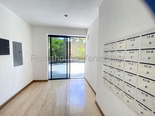 Espectacular Apartamento Alquiler En El Rosal 25-21726-jca
