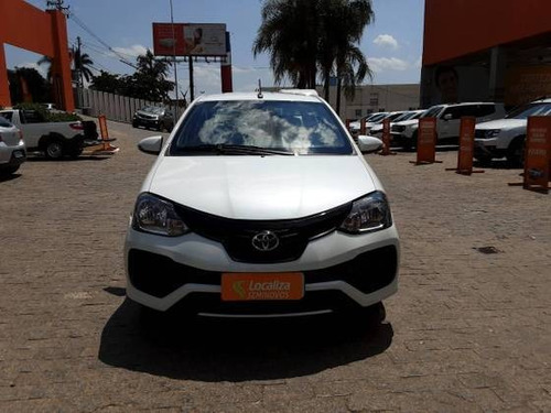 Toyota Etios 1.5 X Plus Sedan 16v Flex 4p Automático