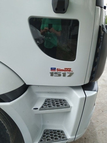Ford 1517