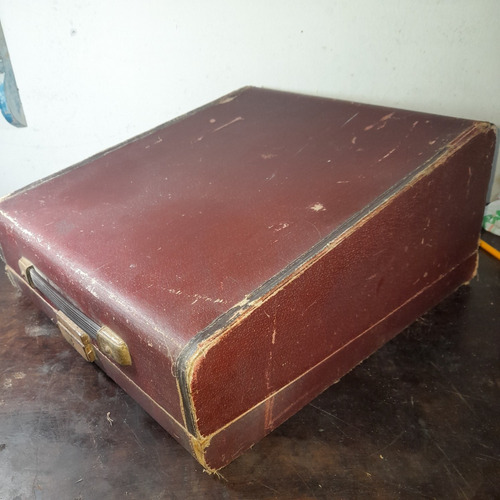 Imagem 3 de 8 de Maleta Caixa Máquina De Escrever Olivetti Studio 44 Antiga