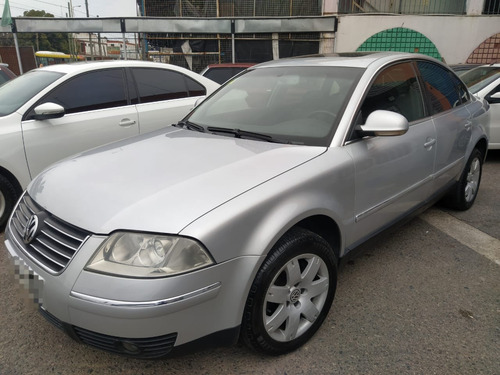 Volkswagen Passat 3.0 V6