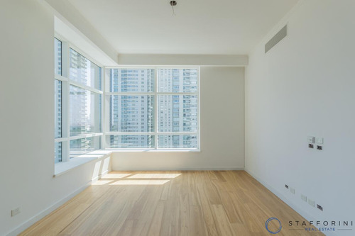 Departamento De 4 Ambientes Con Balcon Terraza Y Dependencia De Servicio Completa - Alvear Tower