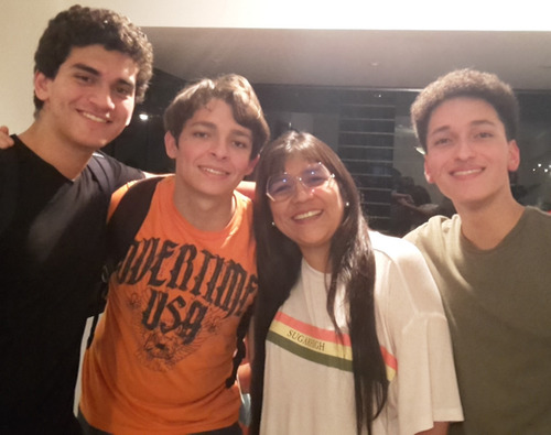 Imagen 2 de 8 de Prof/tutora/coach Matemática,física,química,demás Materias