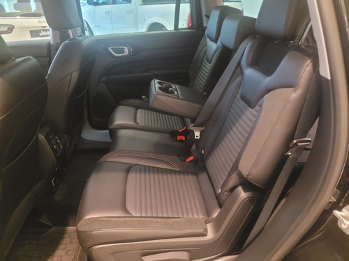 Imagen 9 de 16 de Jeep Commander -