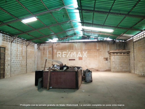 Imagen 9 de 13 de Johanna Castillo Vende Galpon En San Blas