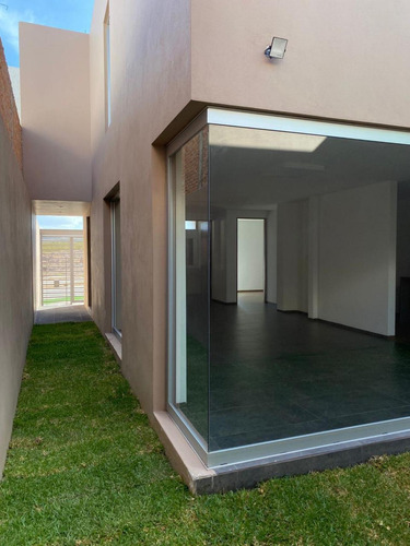Casa Sola En Renta En Villa Magna, San Luis Potosí, San Luis Potosí