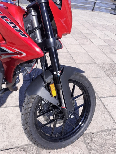 Imagen 3 de 15 de Honda Falcon 400