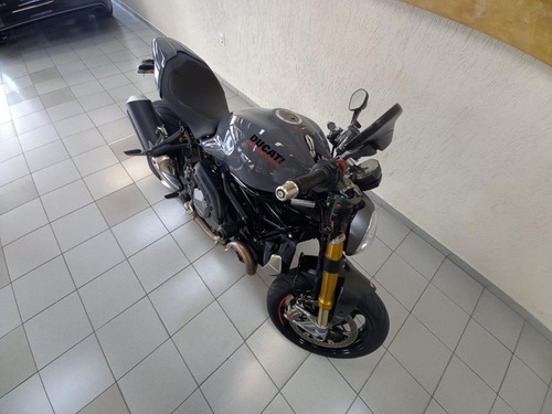 Ducati Monster 1200 S