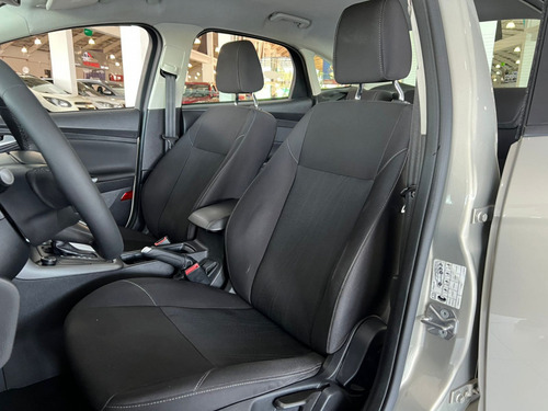 Ford Focus 2.0 SE FASTBACK 16V FLEX 4P POWERSHIFT