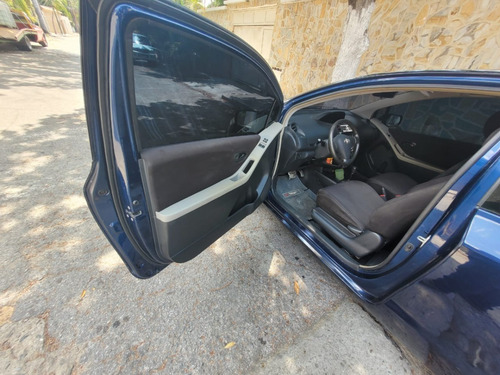Imagen 8 de 15 de Toyota Yaris Automatico