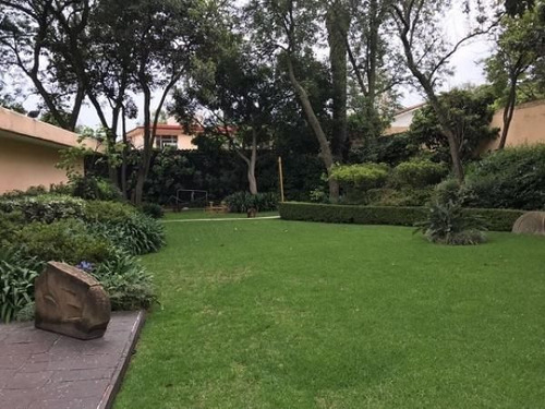 Casa En Venta En Lomas Hipódromo