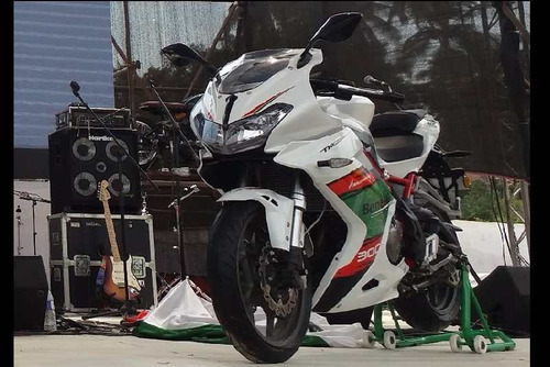 Benelli Bn 302 R + Tnt 300